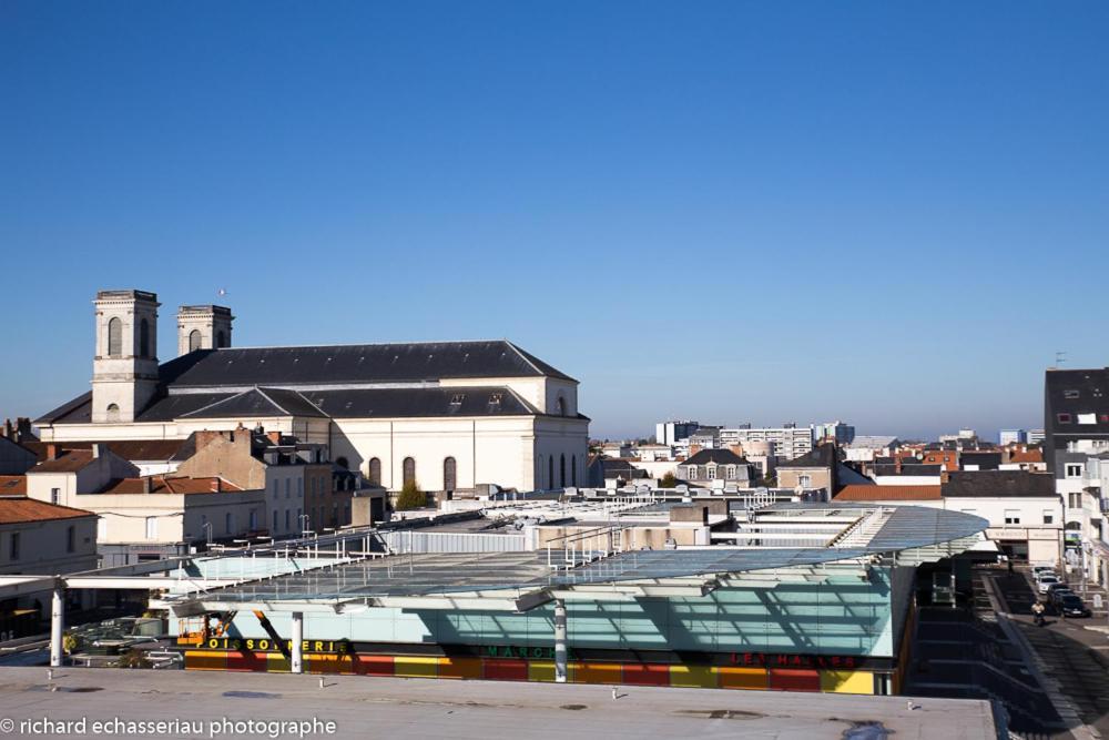 Hotel De La Vendee La Roche-sur-Yon Dış mekan fotoğraf