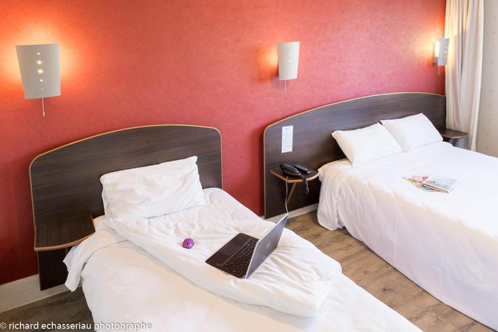 Hotel De La Vendee La Roche-sur-Yon Dış mekan fotoğraf